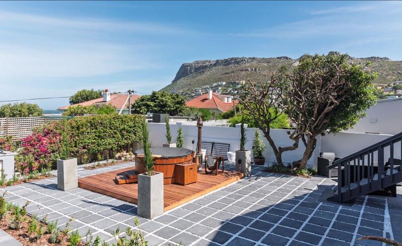 4 Bedroom Property for Sale in Fish Hoek Western Cape